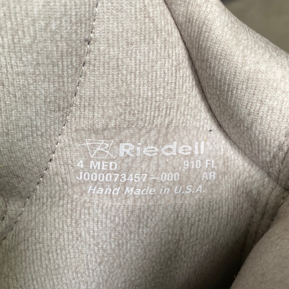 NEW IN BOX Riedell | Flair 910 Ice Skates Size 4 with Eclipse Astra 9 1/4” Blade - Picture 3 of 17